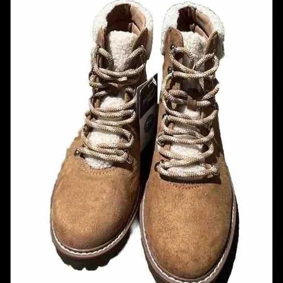 Universal Thread Women's Tan Boots Size 7.5 - Picture 1 of 6